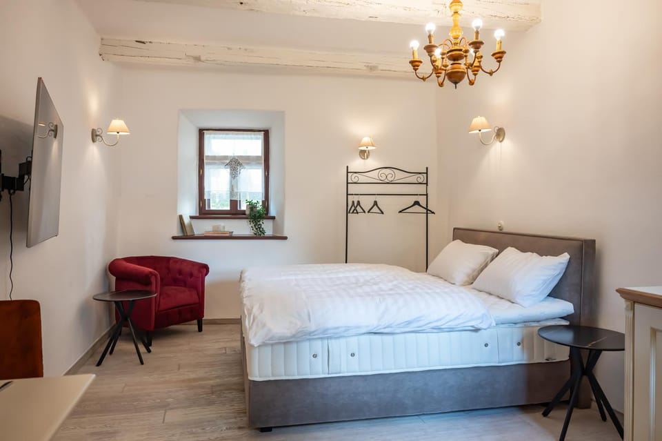 Bed, Bedroom
