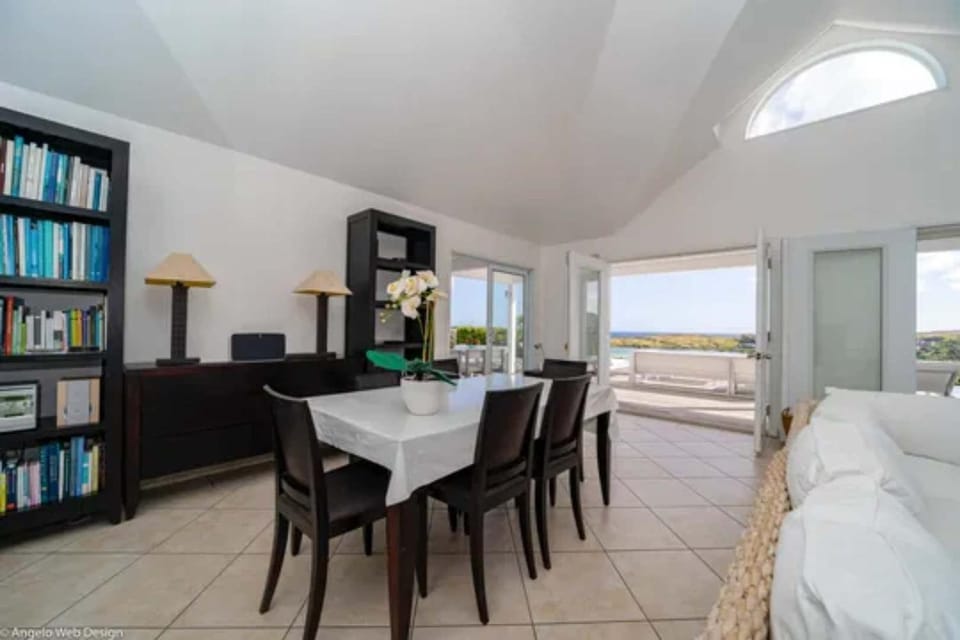 Serene Lagoon-View Villa With Terrace Villa in Saint Barthélemy
