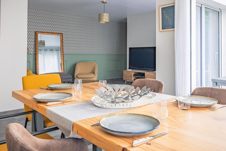 Property building, Living room