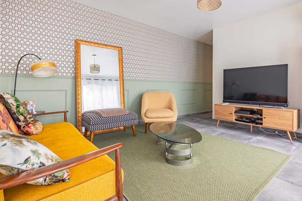 Property building, Living room