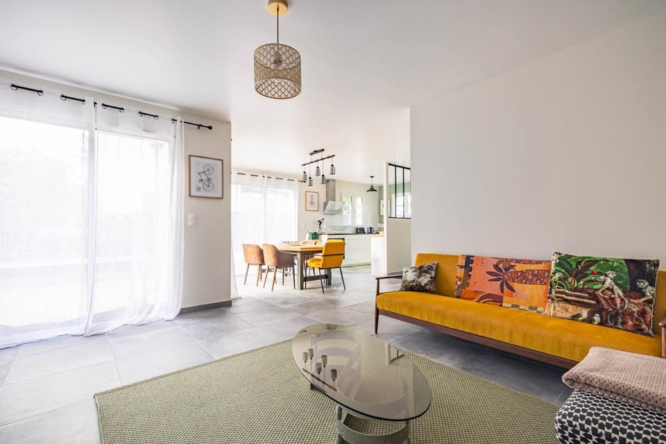Property building, Living room