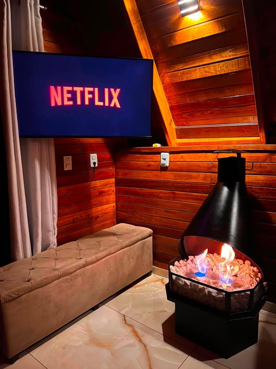 TV and multimedia, fireplace
