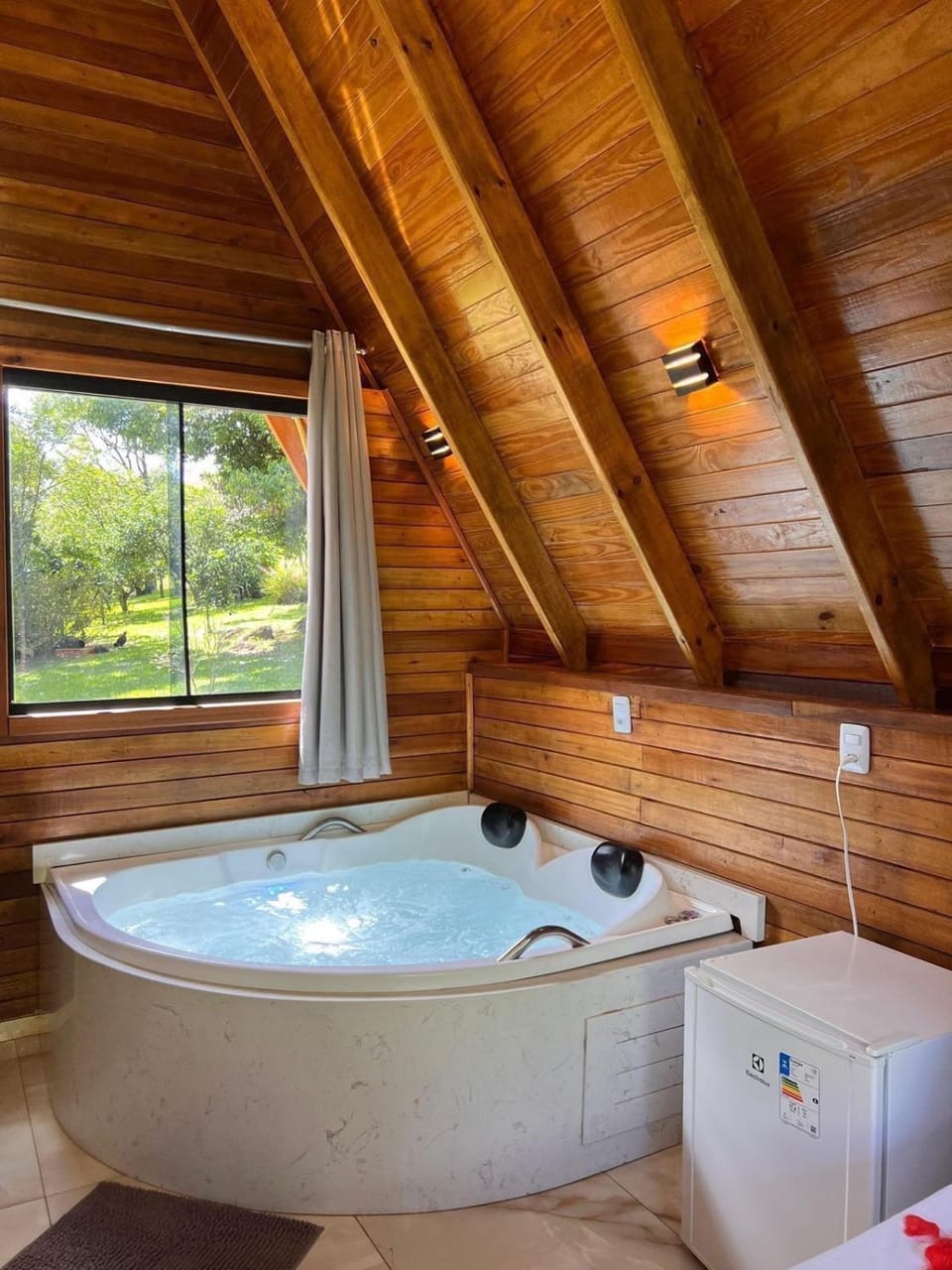 Hot Tub, View (from property/room)