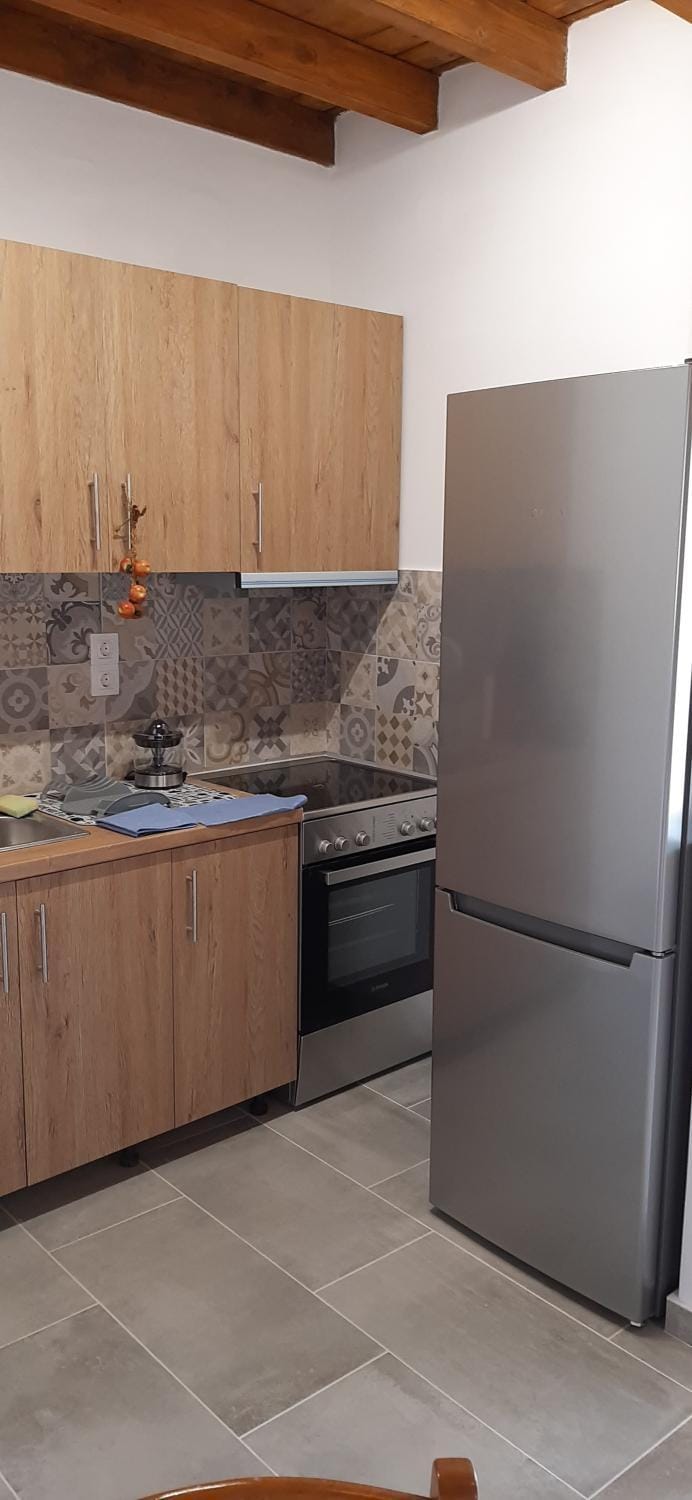 Kitchen or kitchenette, oven