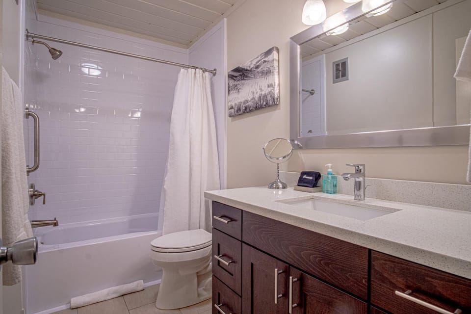 Bathroom, Bath