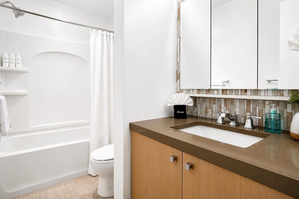 Bathroom, Bath