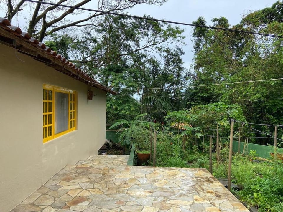 Casa do Morro Barra do Sahy 5 minutes from the beach House in São Sebastião