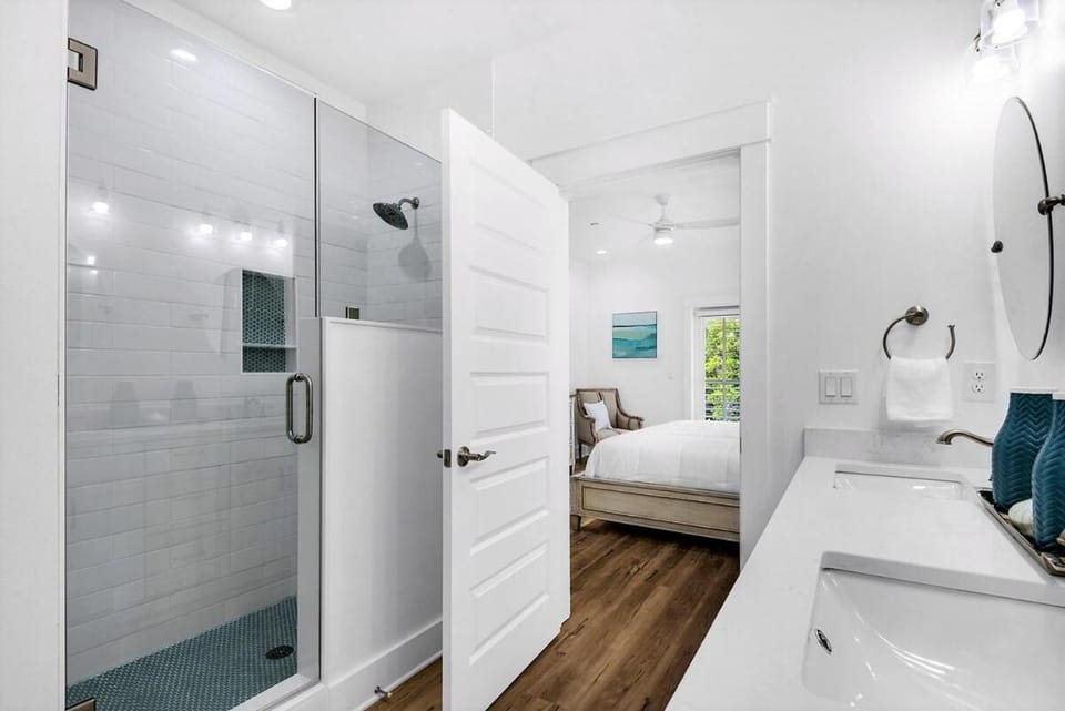 Windsong! New! Sleeps 19! Beach! House in Destin