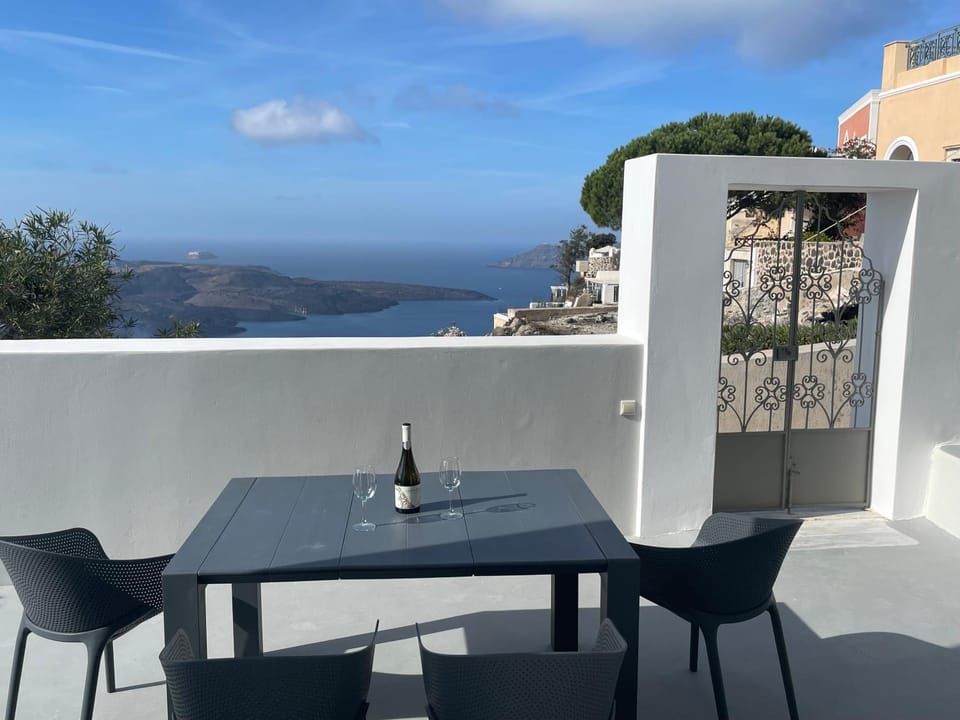 Natural landscape, Balcony/Terrace, Sea view