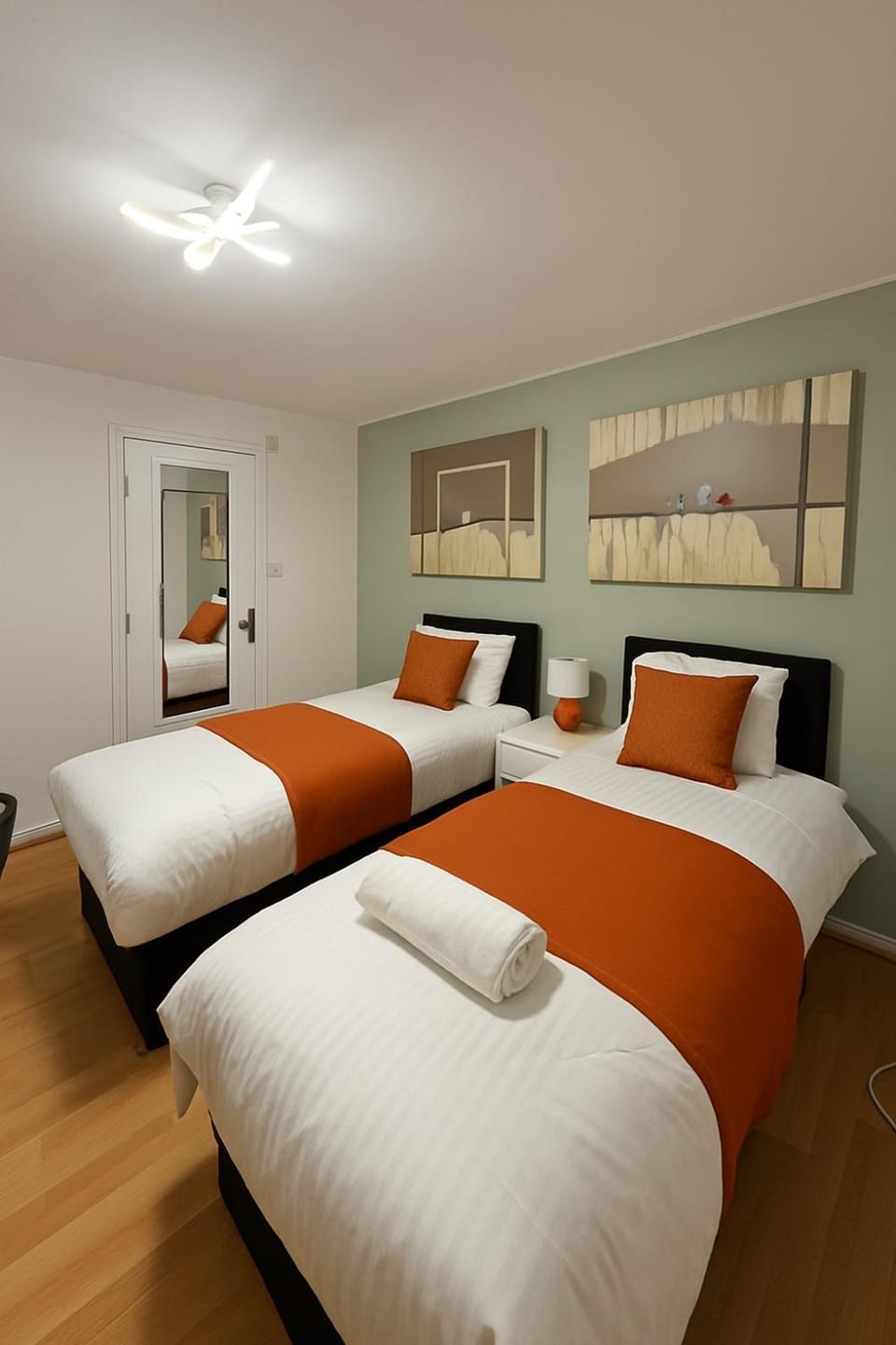 Bed, Photo of the whole room