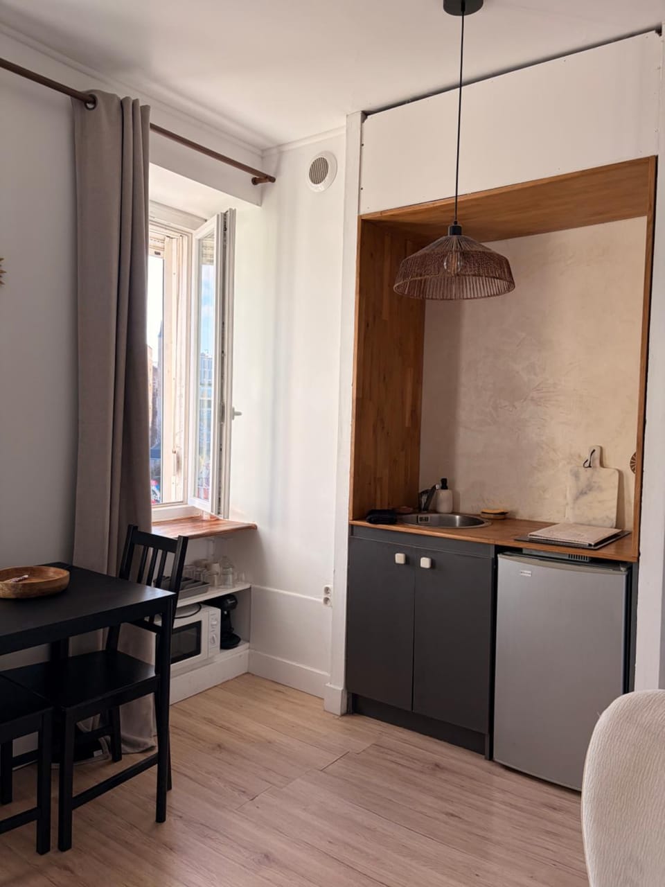 Studio Cosy République TRAM Centre à 10 min Apartment in Nantes