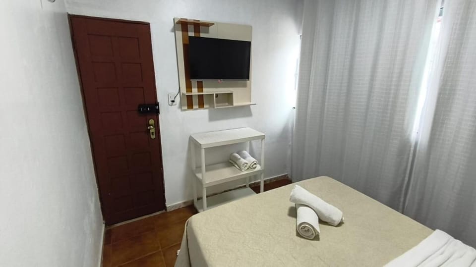 towels, wardrobe