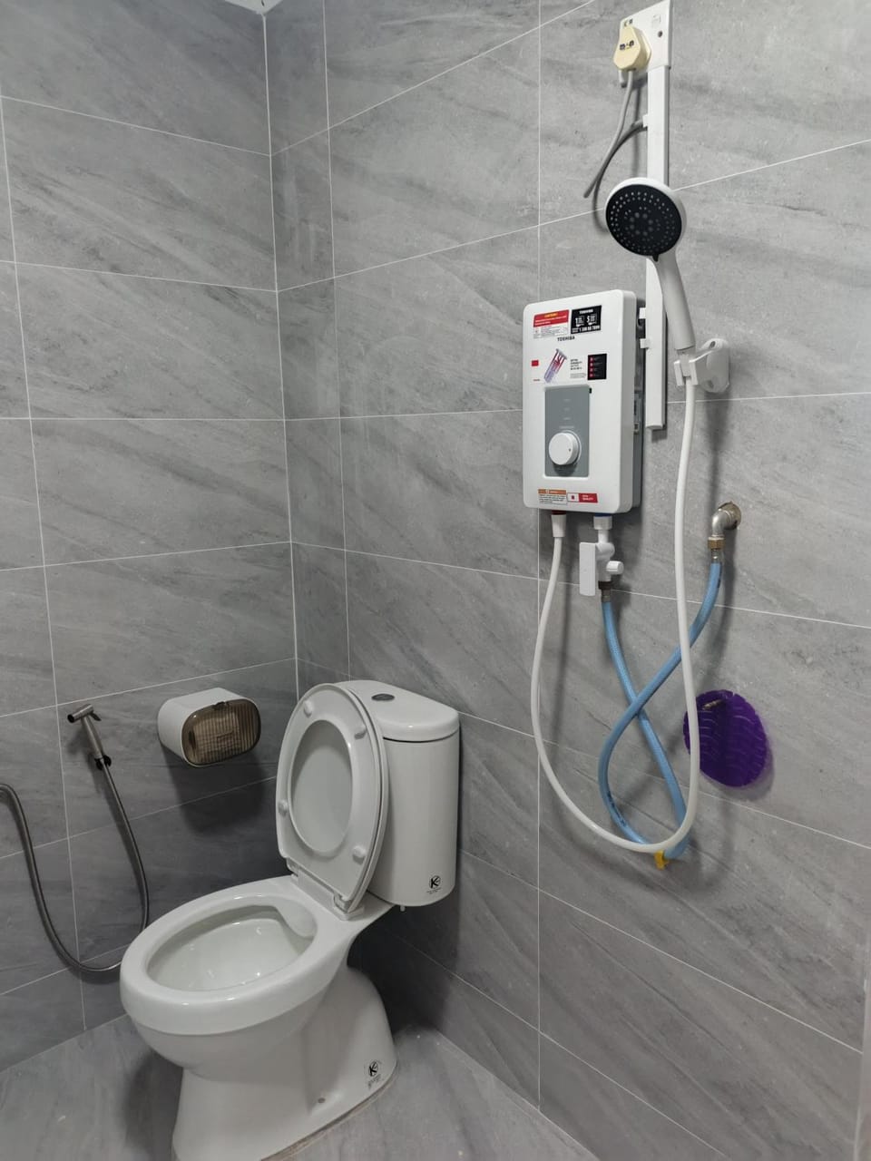 Shower, Toilet, Bathroom