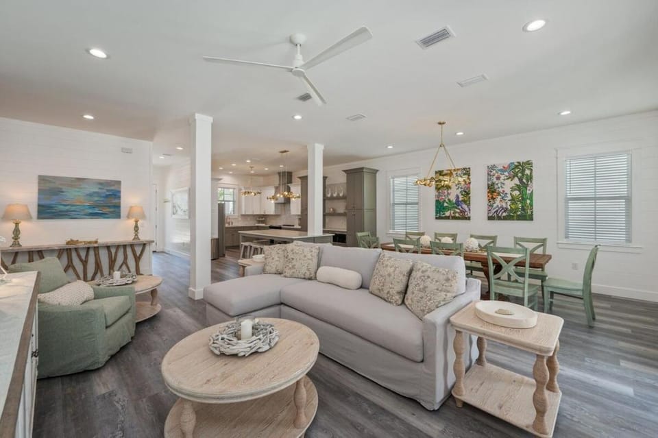 Aviary- New! Sleeps 24! Oceanview! 5 min to beach! House in South Walton County