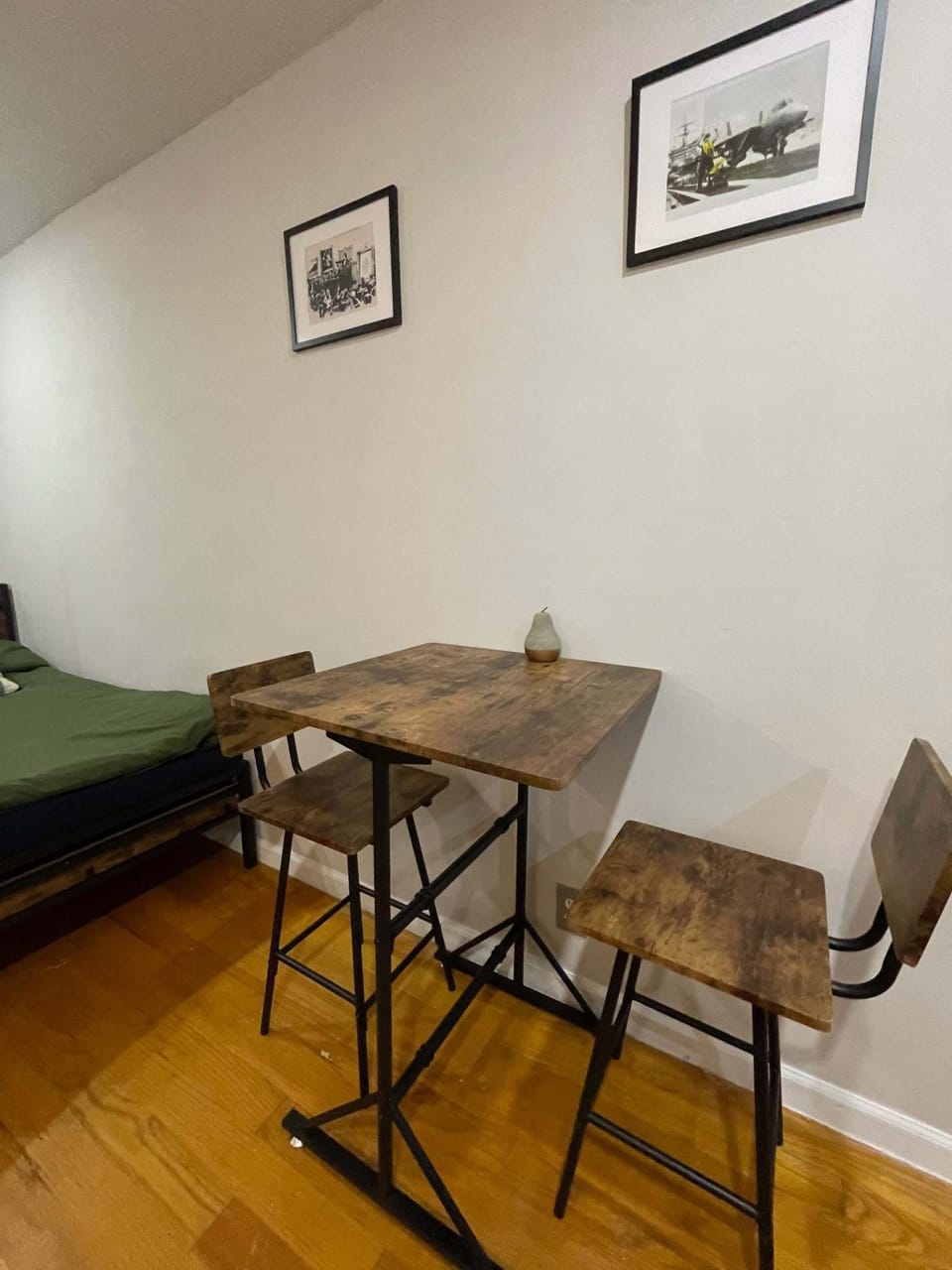 Union Square Studio with Kitchen -Shared Bathroom Apartment in Lower Manhattan