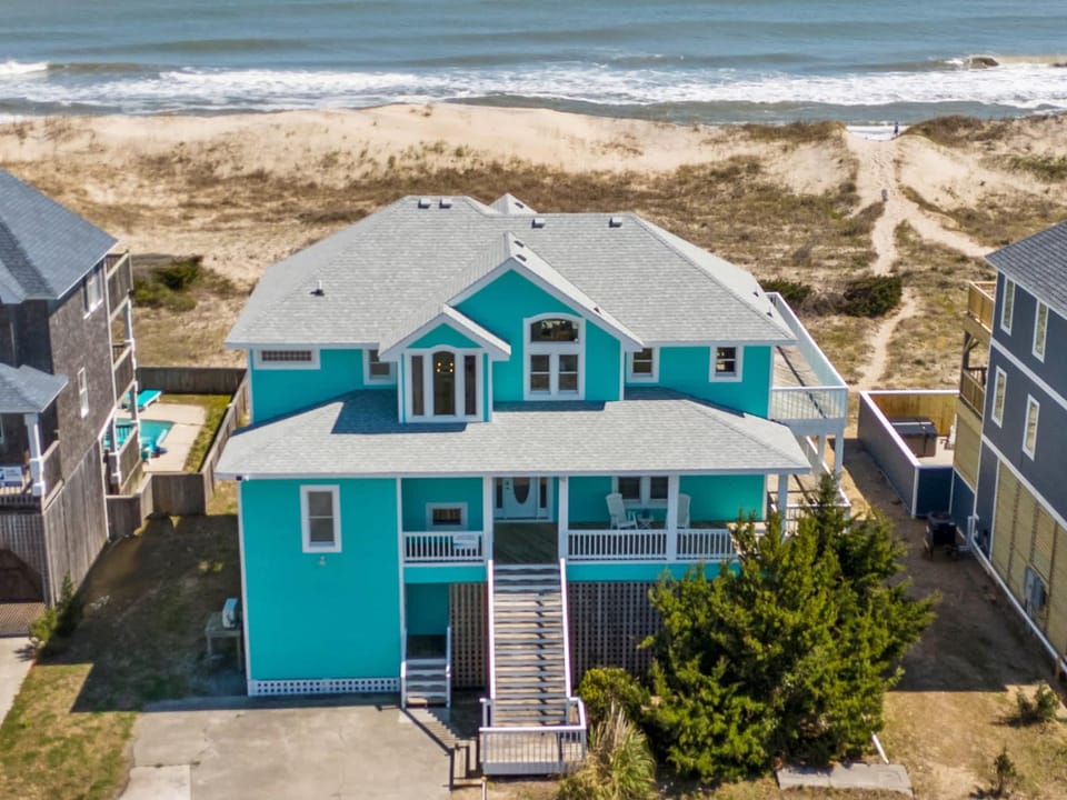 Blue Moon - LUX Oceanfront Pool Hot Tub Theater House in Outer Banks