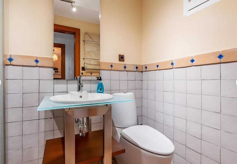 Bathroom, Living room