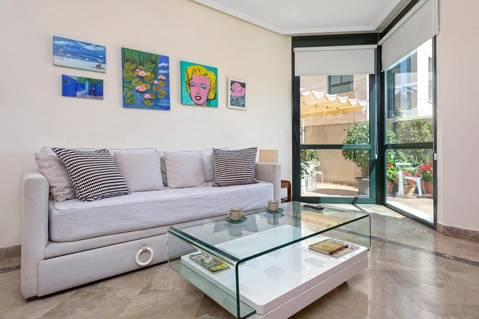 Balcony/Terrace, Living room