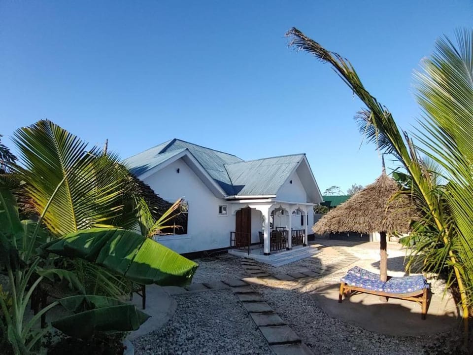 Malaika White House Apartment & Spa Apartment in Unguja North Region