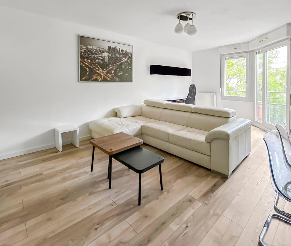 T2 lumineux avec balcon à Villiers-sur-Marne Apartment in Noisy-le-Grand