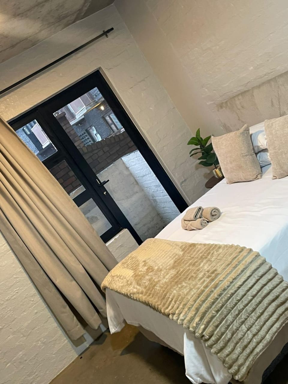 Serenity sleep Apartment in Johannesburg