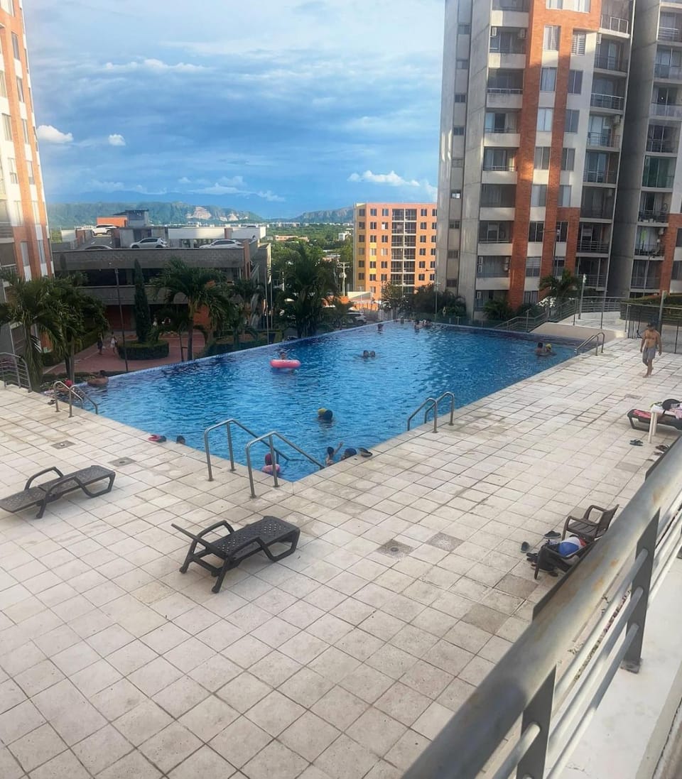 Moderno Apt en Reserva del Peñón en Girardot Apartment in Girardot