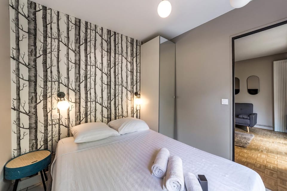 Bed, Bedroom