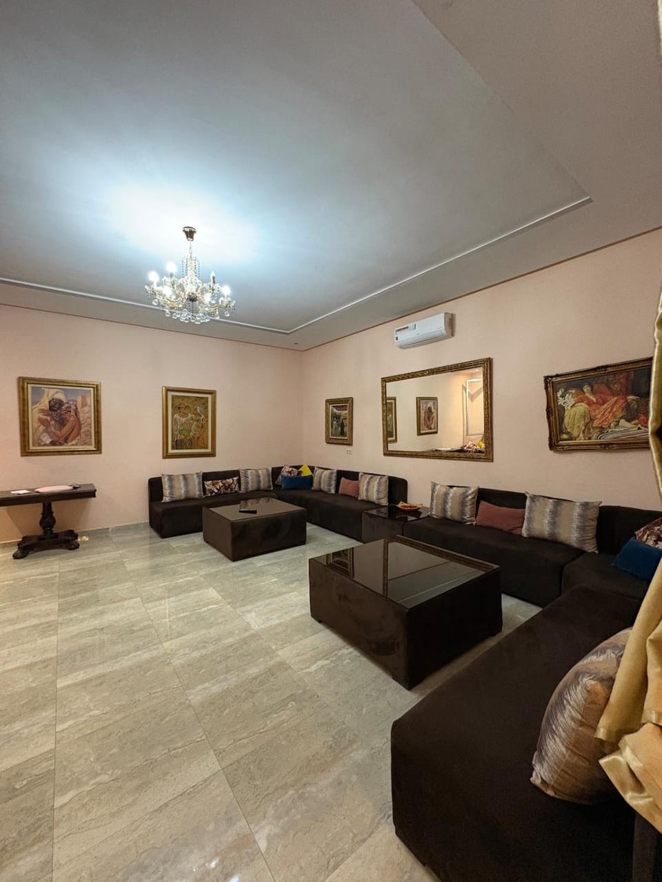 Communal lounge/ TV room, TV and multimedia, Living room, Seating area