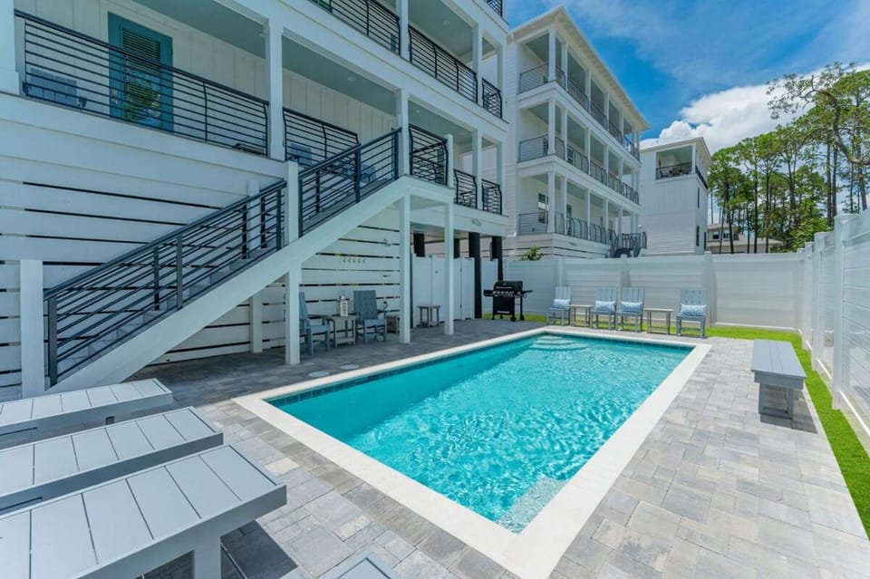 NEW! Harmony! Sleeps 18 - 30A Beaches - Golf Cart House in South Walton County