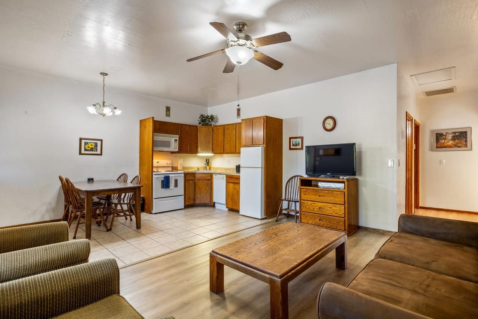 Juniper-Santa Fe Upper by Roundhouse Resort and Spa Apartment in Arizona