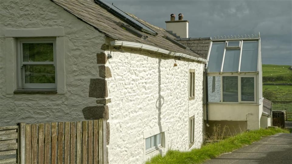 Tunstall Ing Farmhouse - Duchy of Lancaster Estate House in Ribble Valley District