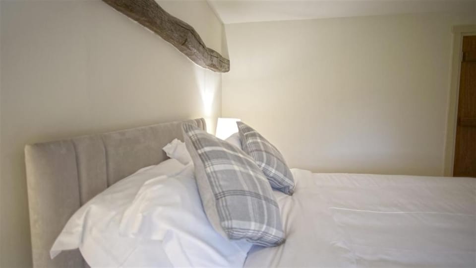 Tunstall Ing Farmhouse - Duchy of Lancaster Estate House in Ribble Valley District