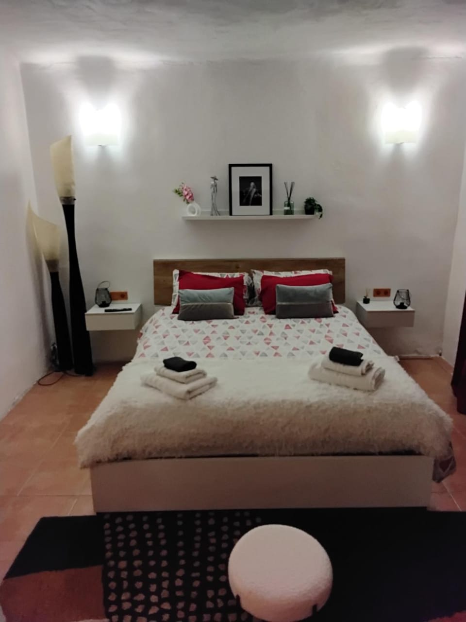 Bed, Bedroom