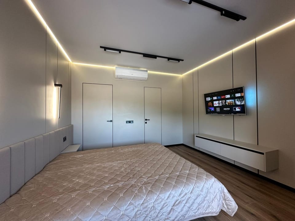 Видова смарт-квартира в ЖК City Park з басейном Apartment in Ukraine