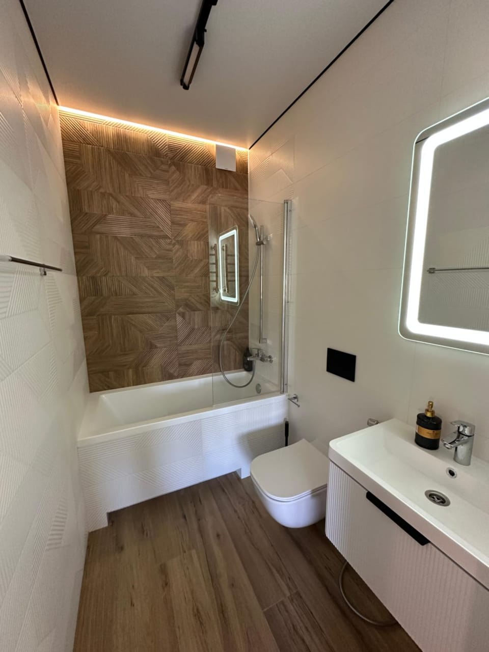 Видова смарт-квартира в ЖК City Park з басейном Apartment in Ukraine