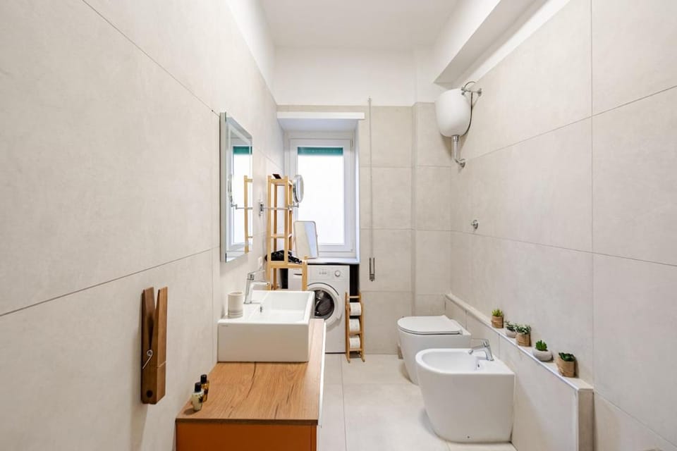 Claudia's Home Minimal Design 500m from the Center Apartment in Viterbo