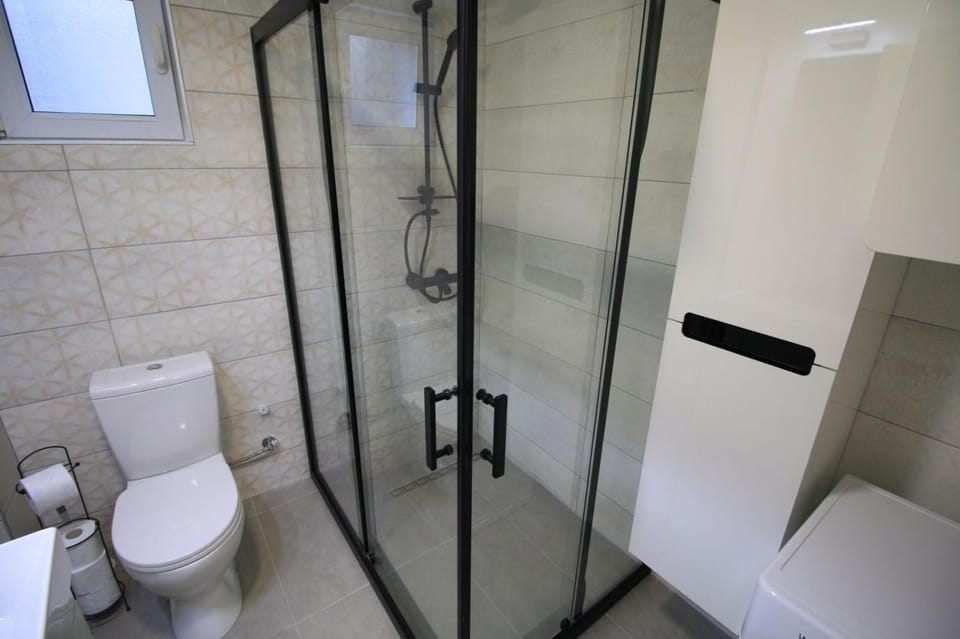 Shower, Toilet, Bathroom, hair dryier