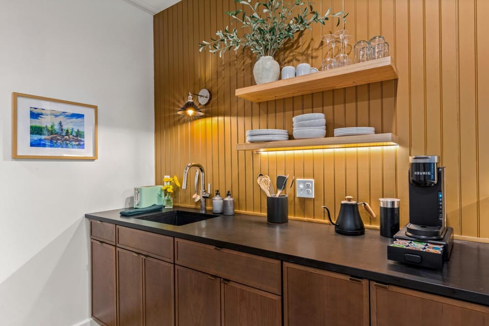 Coffee/tea facilities, Kitchen or kitchenette