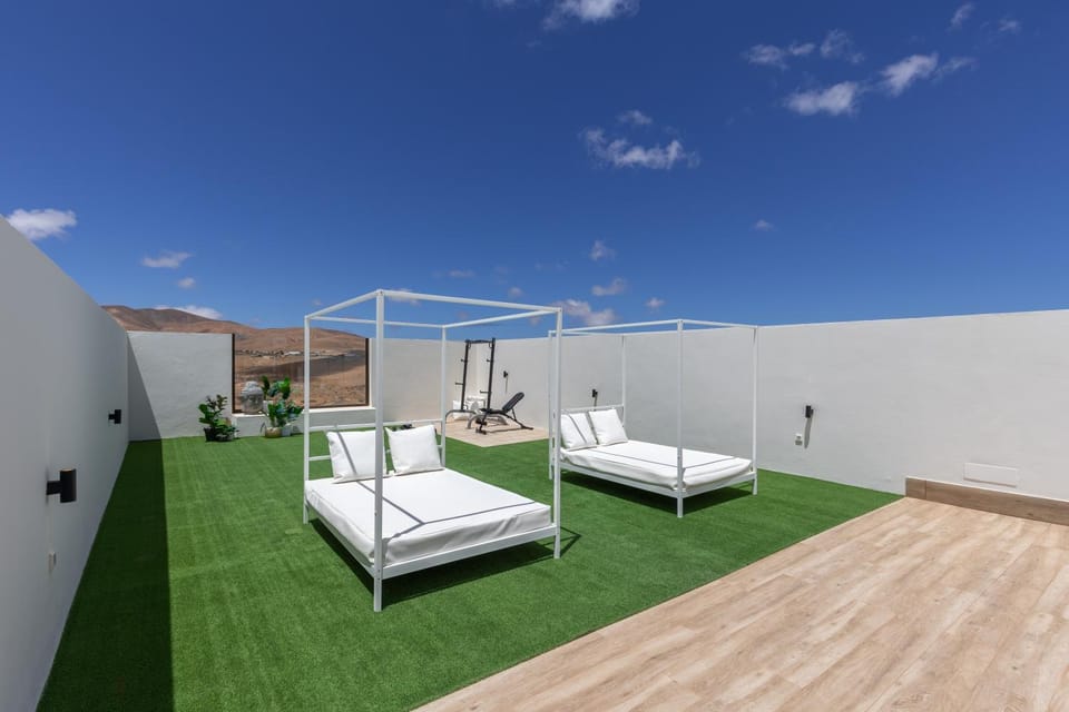 Living room, Bedroom