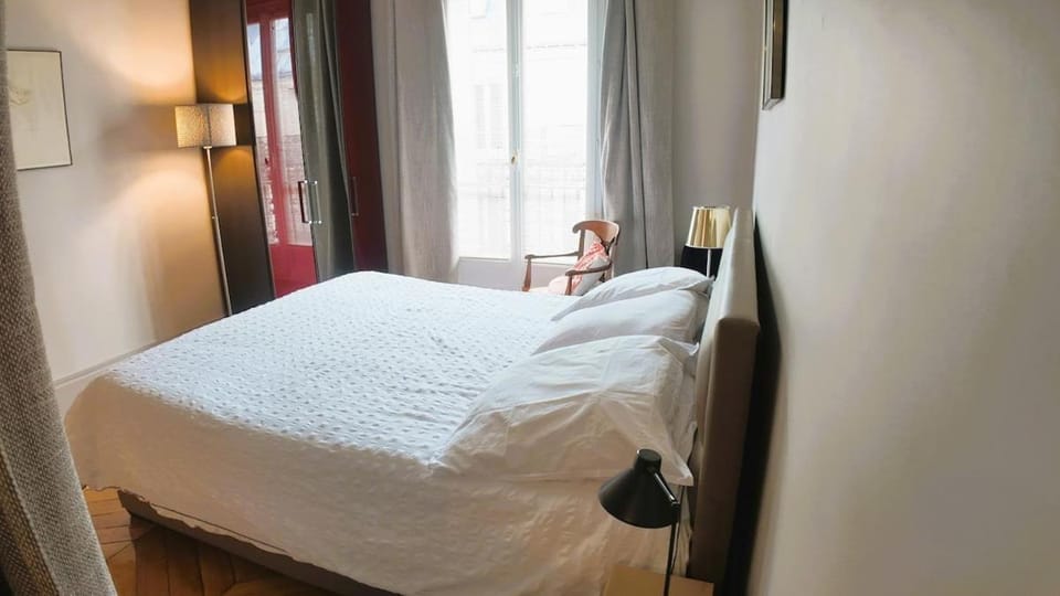 Parisian Elegance in Ranelagh Apartment in Paris