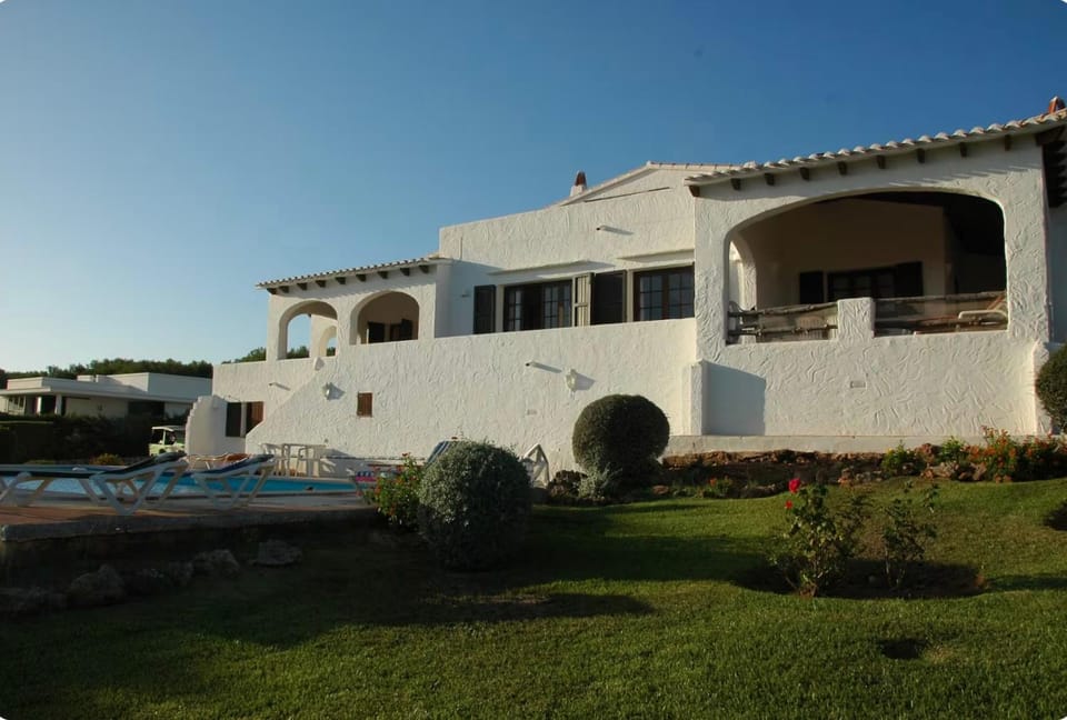 Property building, Patio, Garden, Swimming pool