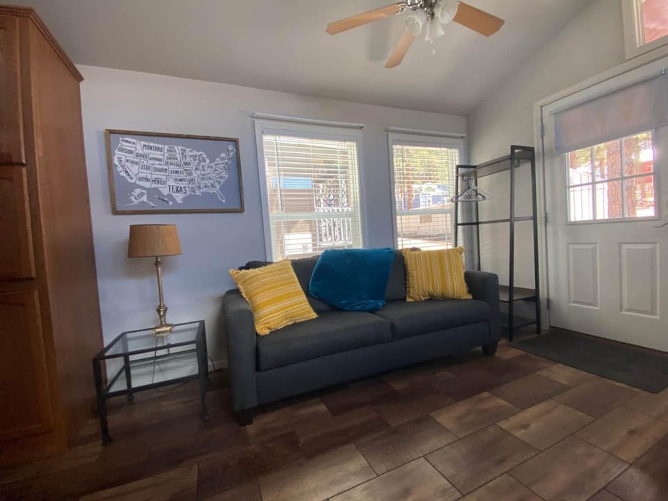 Tiny House Get Away House in Woodland Park