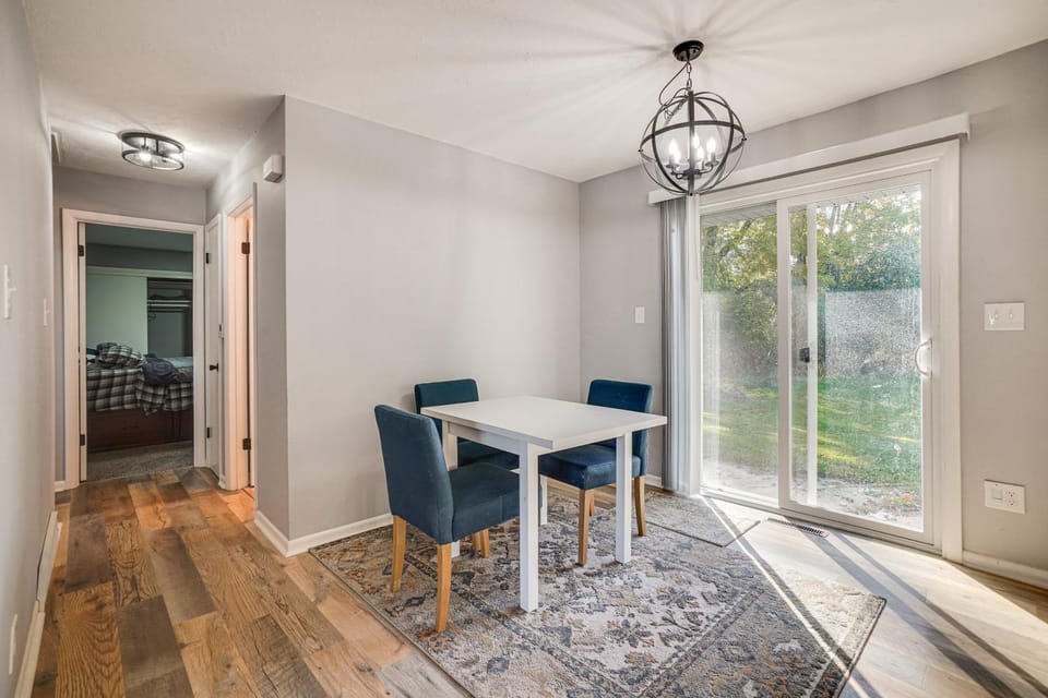 Near Pewaukee Lake & Nature Preserve: Home w/ Yard House in Pewaukee