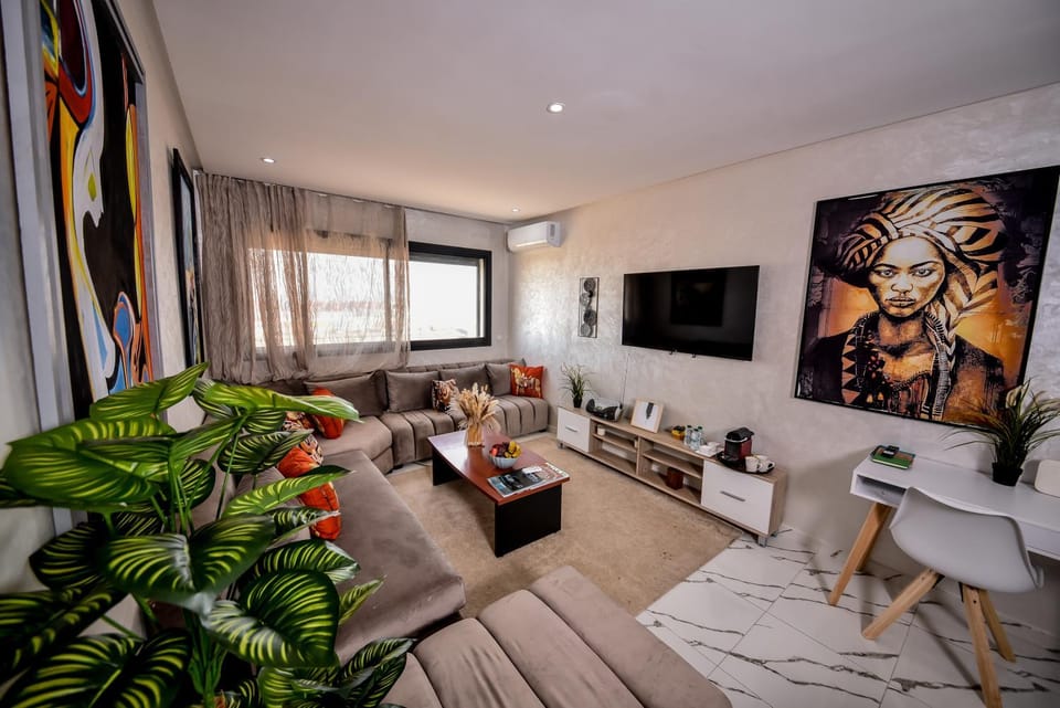 Communal lounge/ TV room, TV and multimedia, Living room, Seating area
