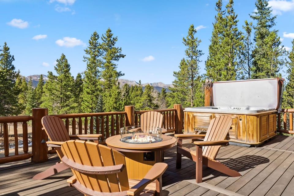 4BR Breckenridge Retreat with Fire Pit House in Breckenridge