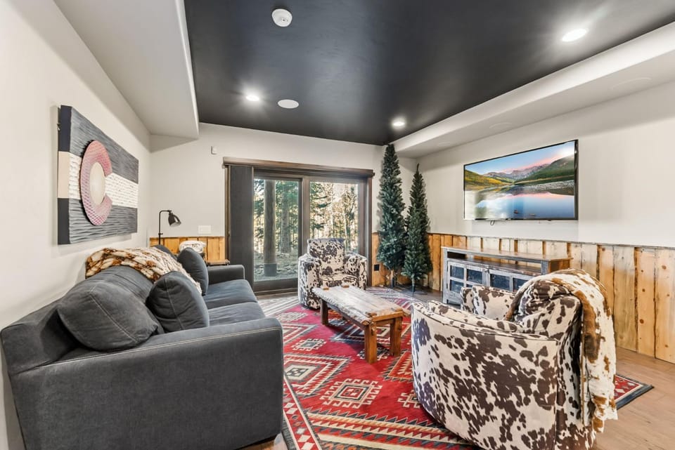 4BR Breckenridge Retreat with Fire Pit House in Breckenridge