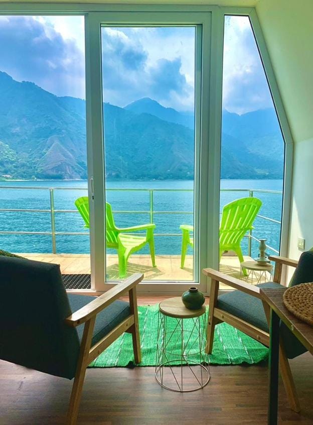 El Punto by Uxlabil Atitlán Chalet in Sololá Department