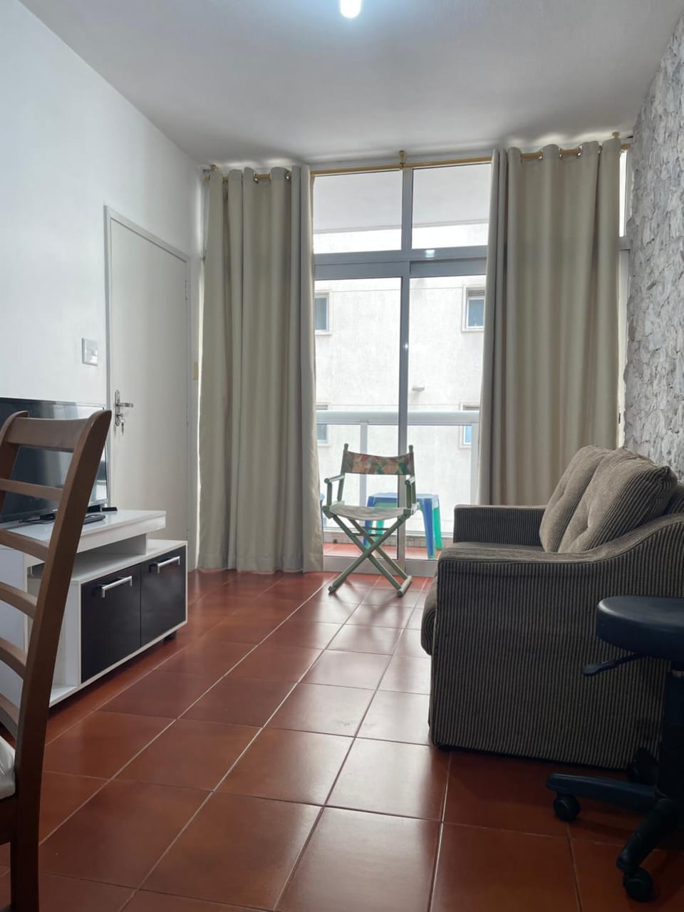 Apartamento meia quadra da praia com excelente localização Apartment in State of São Paulo