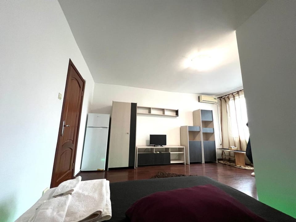 Garsonieră modernă pentru sejururi scurte Ramnicu Sărat -Dristor Apartment in Bucharest