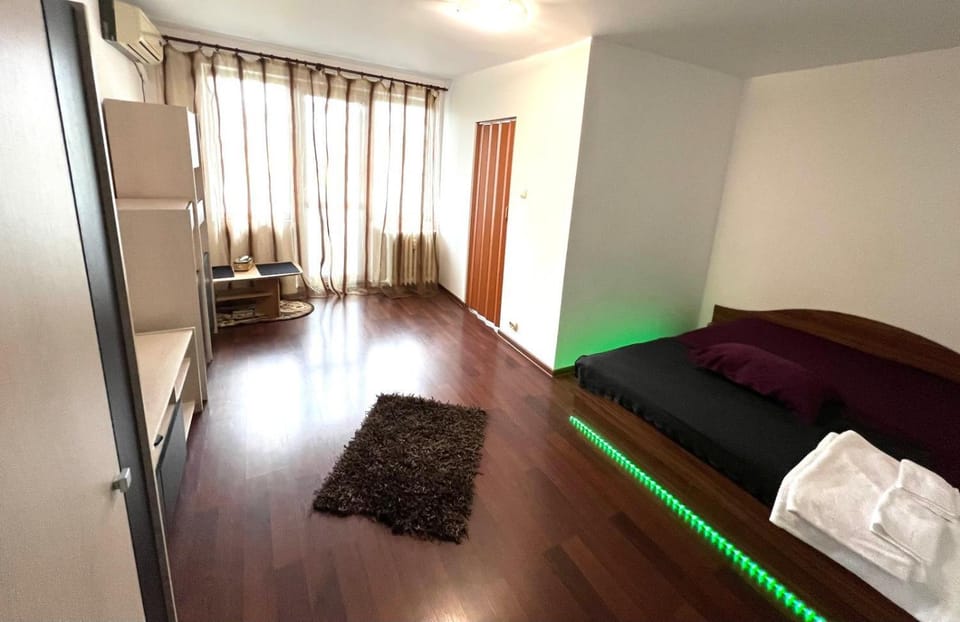 Garsonieră modernă pentru sejururi scurte Ramnicu Sărat -Dristor Apartment in Bucharest